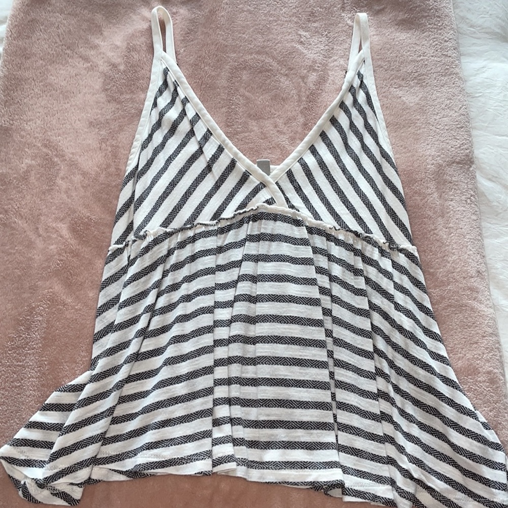 Urban outfitters black and white patterned stripe tank top